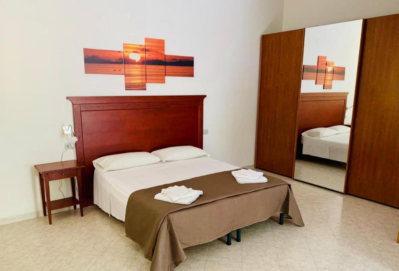 Viola Club Village & Camping Foce Varano Ngoại thất bức ảnh