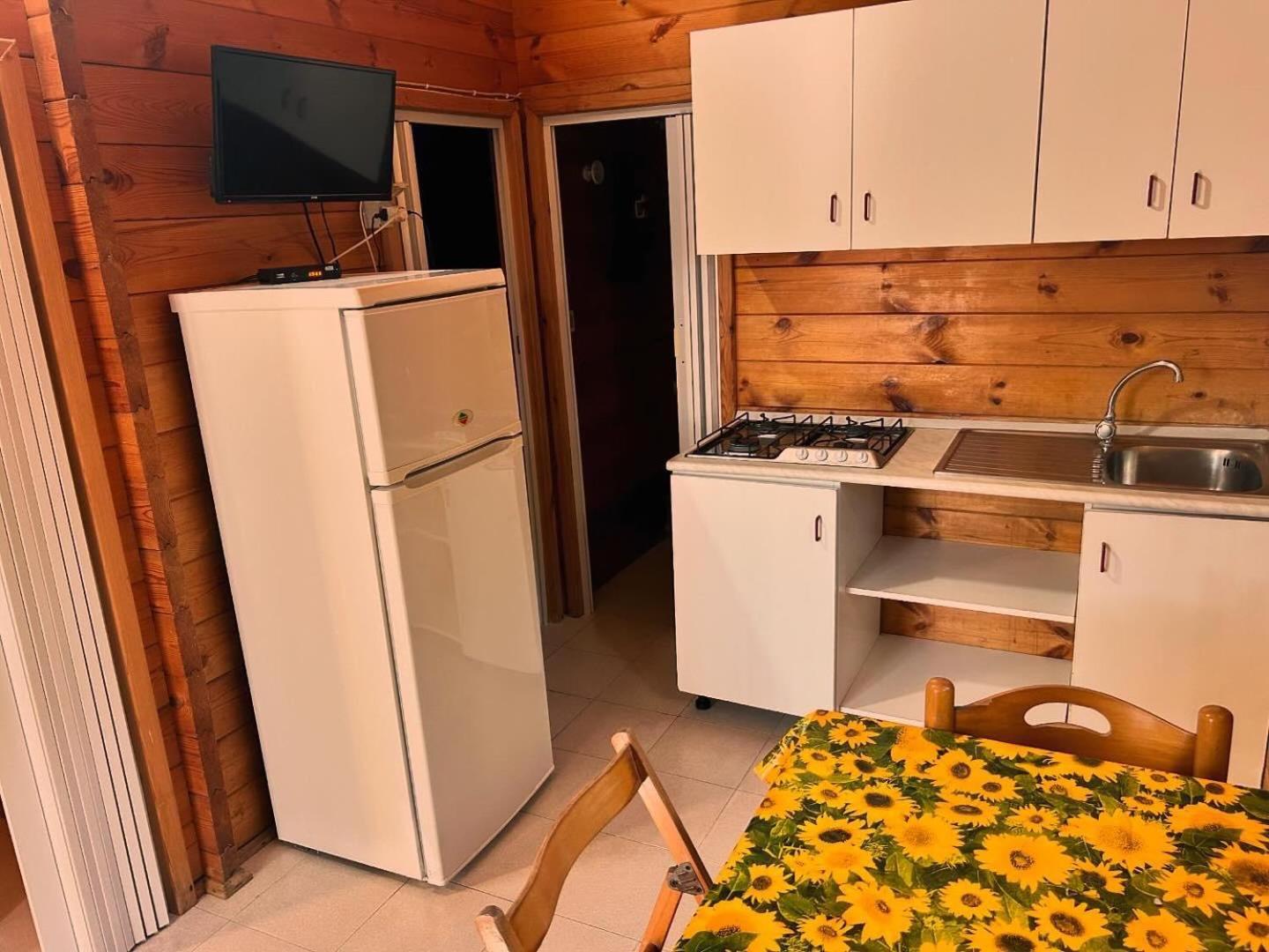 Viola Club Village & Camping Foce Varano Ngoại thất bức ảnh
